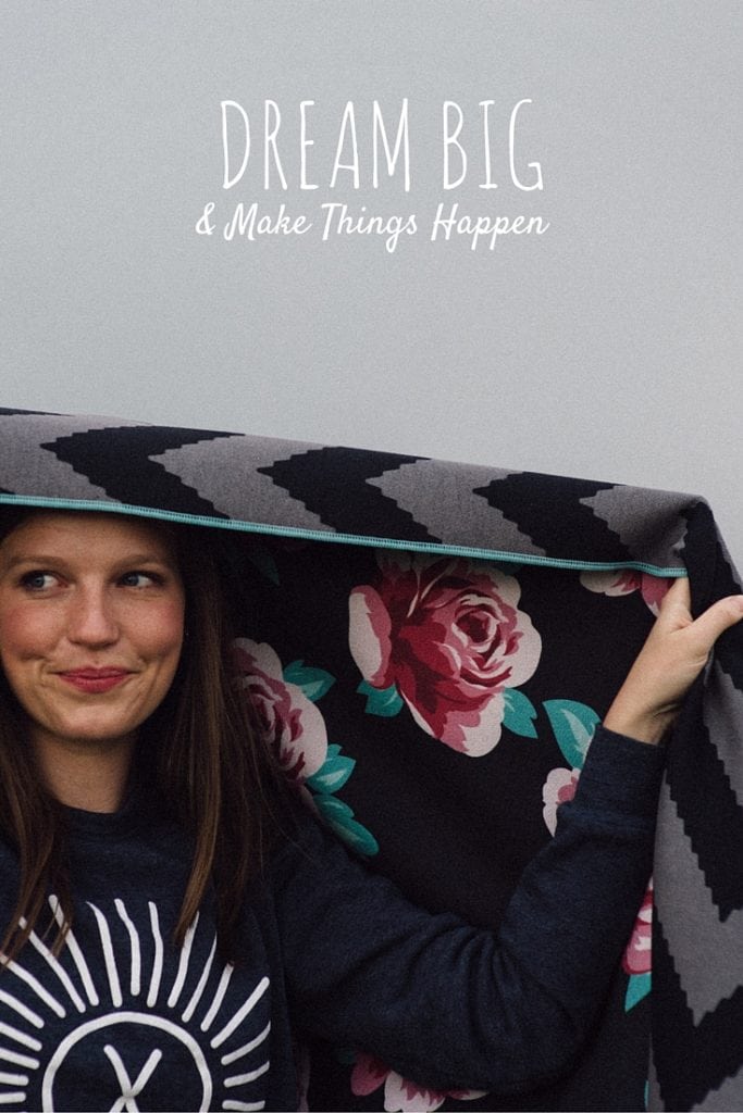 Dream Big & Make Things Happen - Love these tips for dreaming big plans for your blog and business!