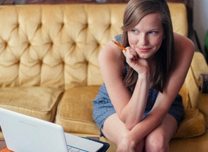 Why You Should have Professional Photos for Your Brand - Are you scared to make the investment? Do you want to stand out online? Do you want new readers/ clients to know what your brand is all about? If you have never hired a photographer for your business, the time is now! Click through to read why!