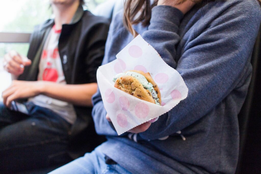 Summer sweet cravings? Grab your friends & family and head to Baskin-Robins for a Warm Cookie Ice Cream Sandwich!! Spending time #sandwiching between the people you love most and make sweet memories! PLUS they are delicious - pick your cookie & ice cream flavor!! #ad