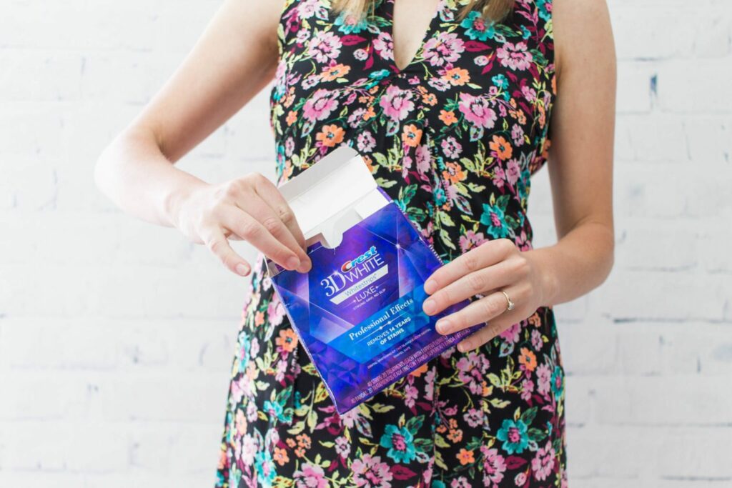 What to wear to a summer wedding! Also make sure to pack @crest