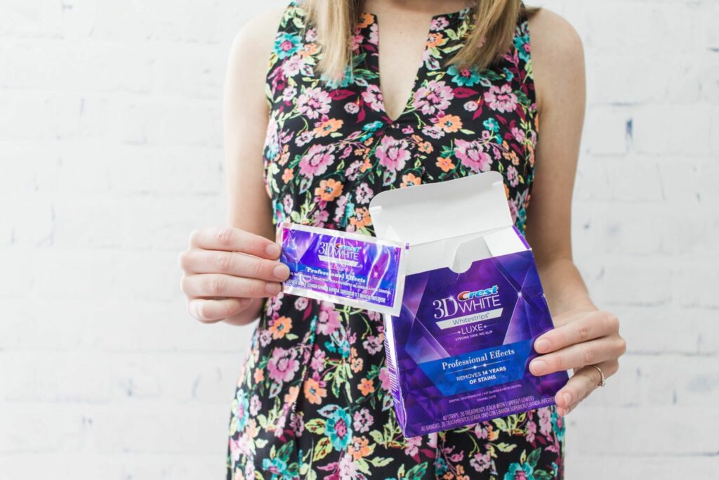 What to wear to a summer wedding! Also make sure to pack @crest