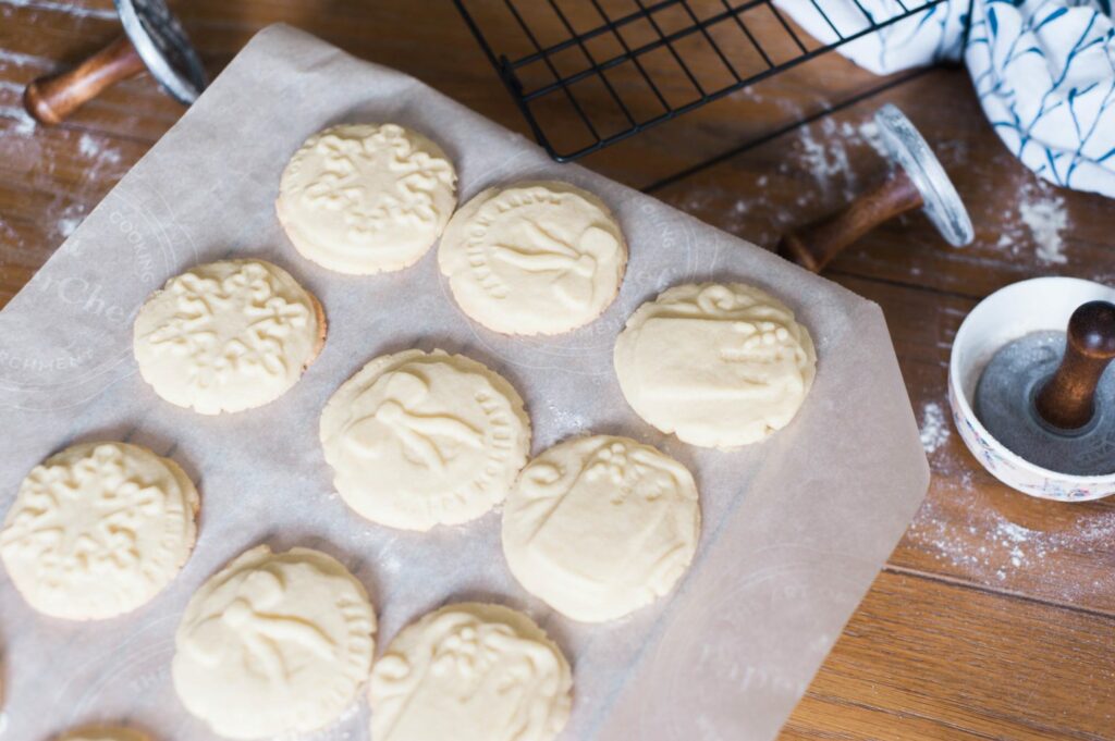 Christmas Sugar Cookies & A Christmas Cookie recipe @Bob’s Red Mill #BobsHolidayCheer (click through for recipe)