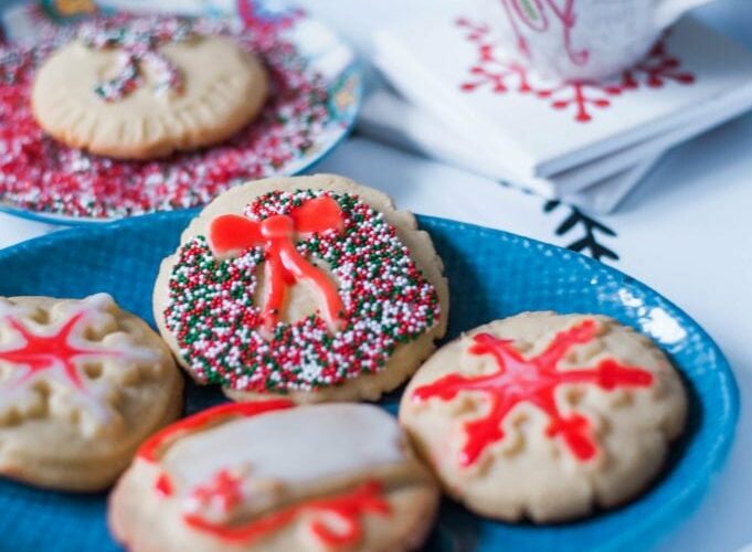 Christmas Sugar Cookies & A Christmas Cookie recipe @Bob’s Red Mill #BobsHolidayCheer (click through for recipe)
