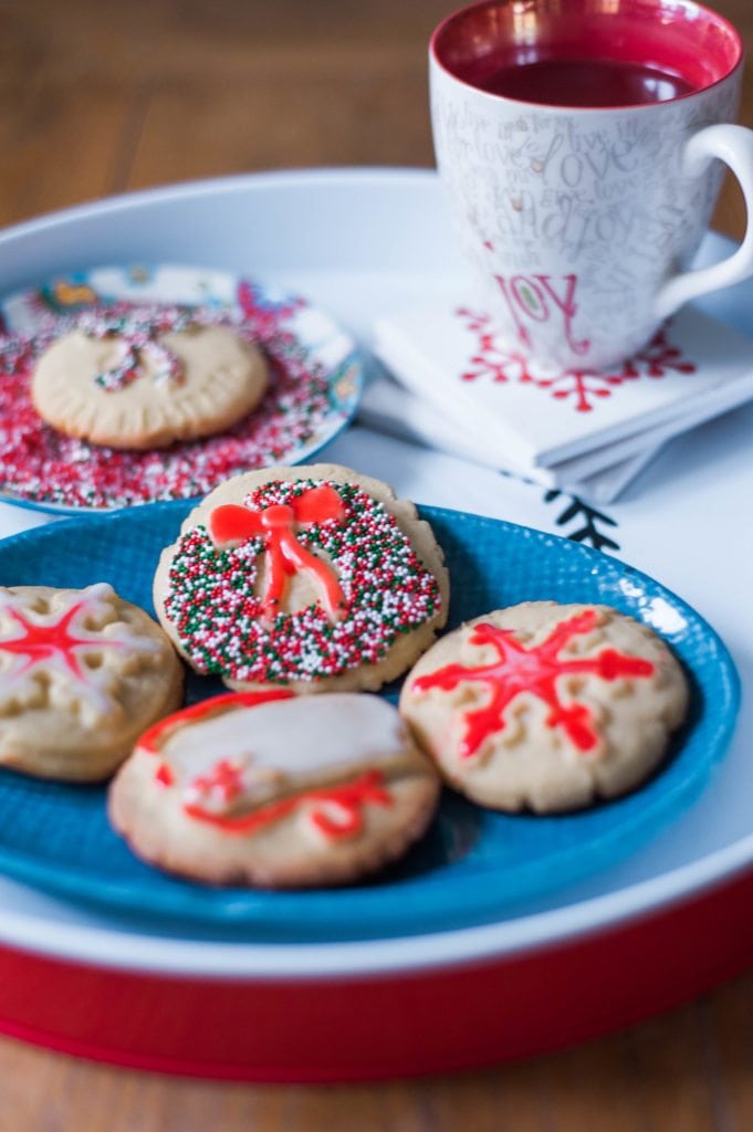 Christmas Sugar Cookies & A Christmas Cookie recipe @Bob’s Red Mill #BobsHolidayCheer (click through for recipe)