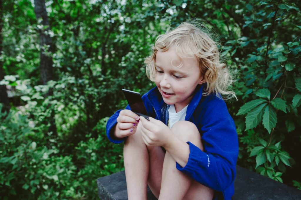 Nurture Wonder and get outside with Clif Kid and Lifestyle Blogger Elizabeth Mayberry of Oak + Oats 