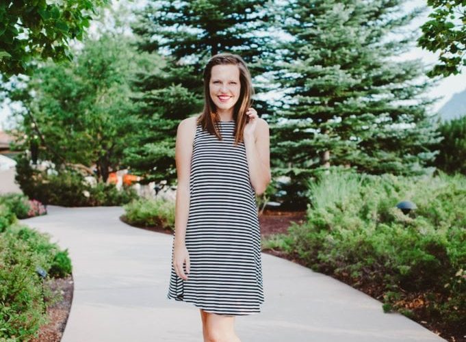 Girl Boss Elizabeth Mayberry of Oak + Oats working and snacking on Coco-Roons!