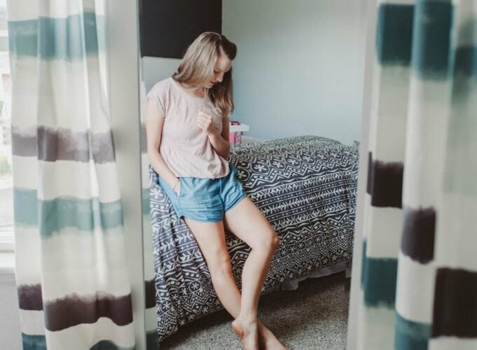 Lifestyle Blogger Elizabeth Mayberry and her work from home look. Denim Dolphin Shorts and the POPSUGAR Must Have Box reveal!