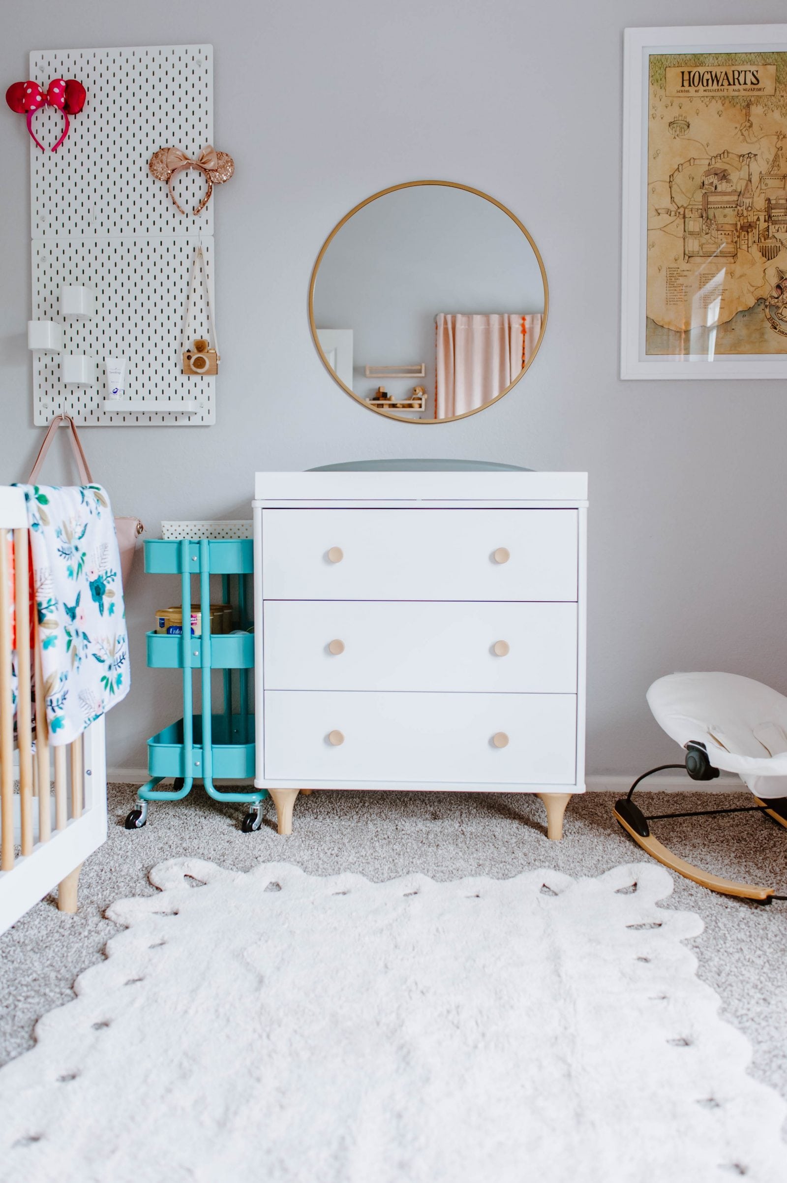 Mirrored store changing table